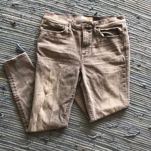 Grey 9” High Riser Skinny Skinny -GUC